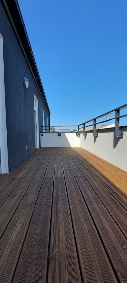 Remise en état d'une terrasse en bois près de Mérignac